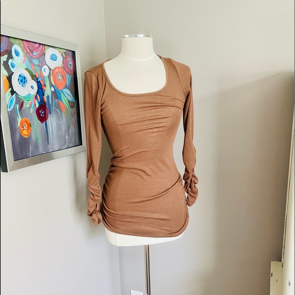 Color Swatch Ruched Fitted Shirt Small